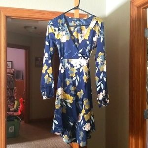 Lulus XS wrap dress NWT